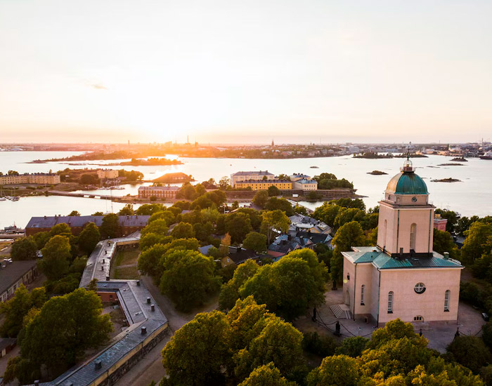 Fiordos Magníficos y Helsinki